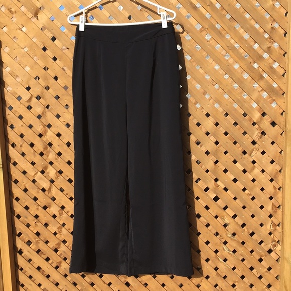 Vero Moda Pants - High waisted Ultra wide leg dress pants